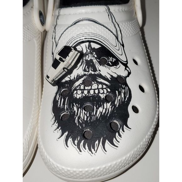 Luke Combs Edition Crocs White Unisex Fuzzy Interior Charms Pirate Face Sz M5 W7 - Picture 2 of 12